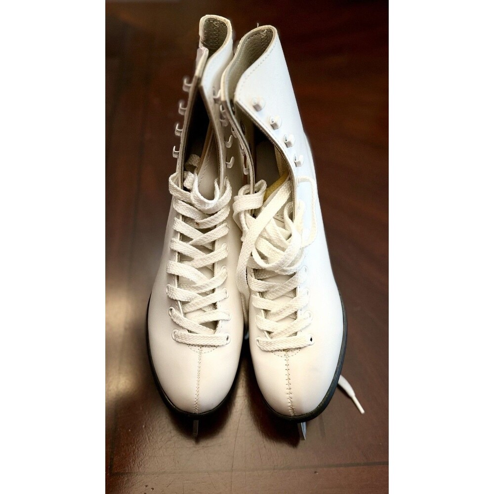 Aerflyte Ice Skates NEW Vintage Style Figure Skates Unisex Leather Classic - Picture 2 of 10